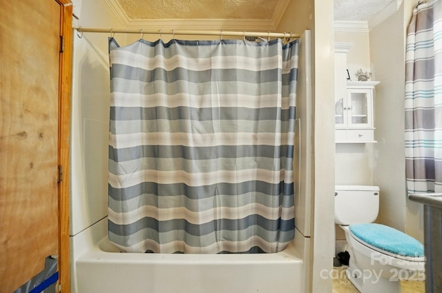 247 W Park Ave, Charlotte, NC 28203 - full bath with toilet, shower / tub combo, and ornamental molding
