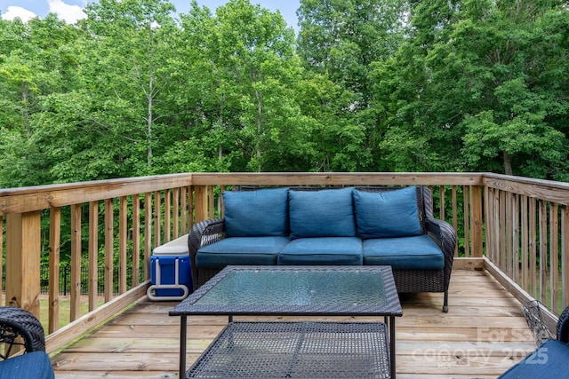 2932 Pirates Pl, Charlotte, NC 28216 - deck with an outdoor hangout area