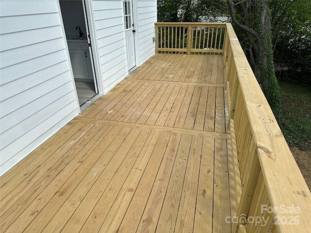 1413 Hateras Ave, Charlotte, NC 28216 - wooden terrace featuring a sink
