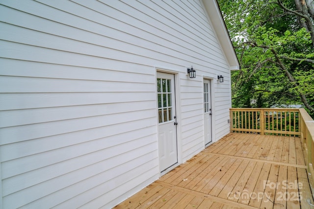 1413 Hateras Ave, Charlotte, NC 28216 - view of wooden deck