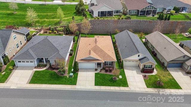 bird's eye view with a residential view