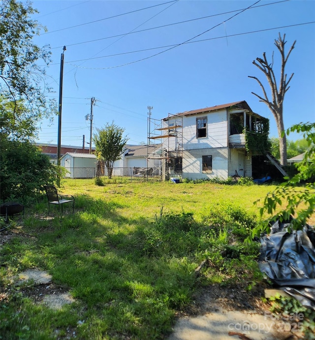 view of yard with fence