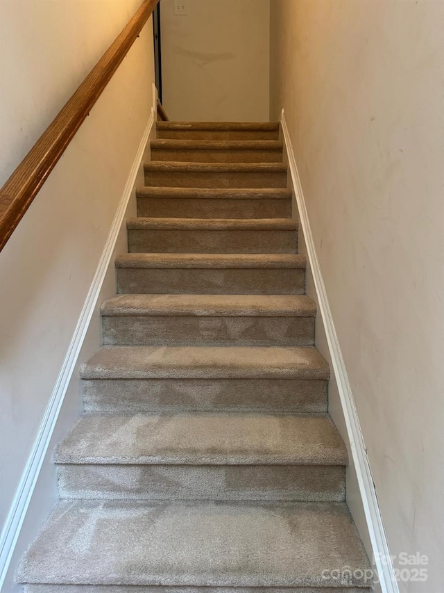 9668 Walkers Glen Dr NW, Concord, NC 28027 - view of staircase