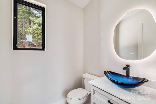 175 Silverglen Way, Hendersonville, NC 28792 - bathroom featuring vanity and toilet