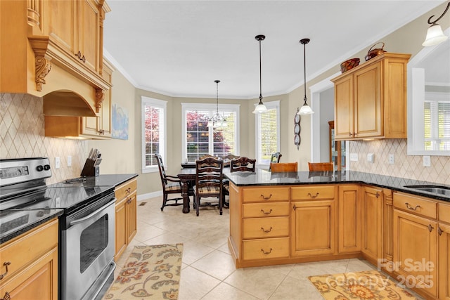 kitchen featuring stainless steel electric range, tasteful backsplash, light tile patterned floors, and crown molding