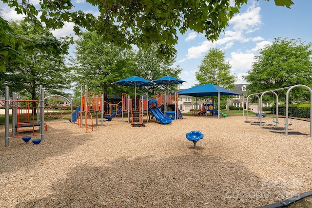 5684 Garrow Glen Rd Unit 96, Charlotte, NC 28278 - view of community playground