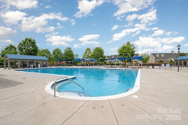5684 Garrow Glen Rd Unit 96, Charlotte, NC 28278 - pool featuring fence and a patio area