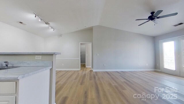 10526 Hill Point Ct, Charlotte, NC 28262 - photo 2