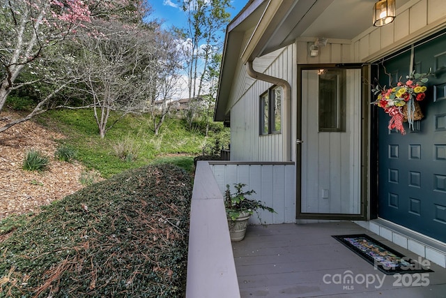 104 Parkway Ct Unit 1, Asheville, NC 28803 - entrance to property featuring board and batten siding