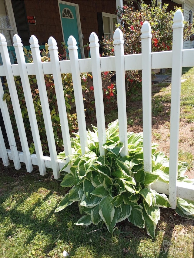 541 Pilgrim Rd, Ellenboro, NC 28040 - view of yard