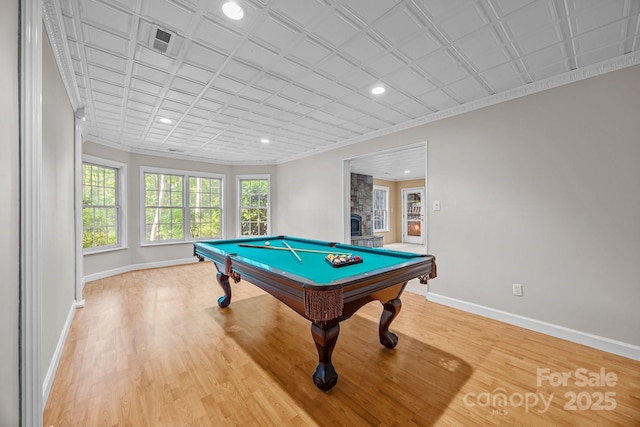 263 Fernbrook Dr, Mooresville, NC 28117 - rec room with baseboards, crown molding, light wood-style floors, recessed lighting, and billiards