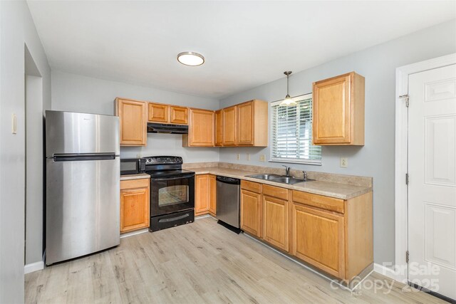 7507 Holly Grove Ct, Charlotte, NC 28227 - photo 7