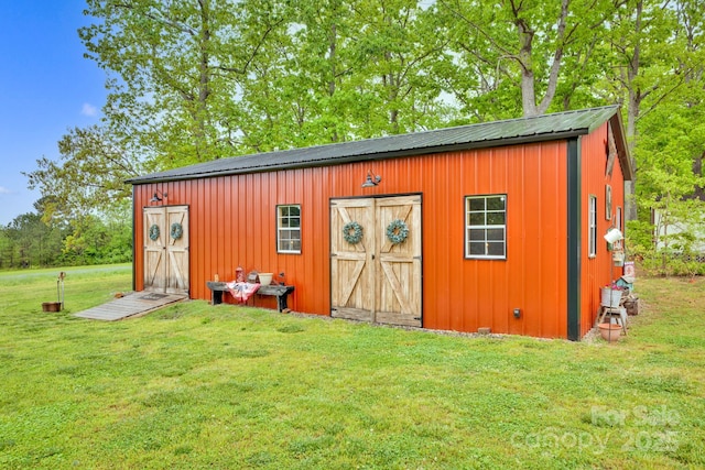 view of outbuilding featuring an outbuilding