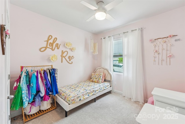 bedroom featuring carpet floors and ceiling fan
