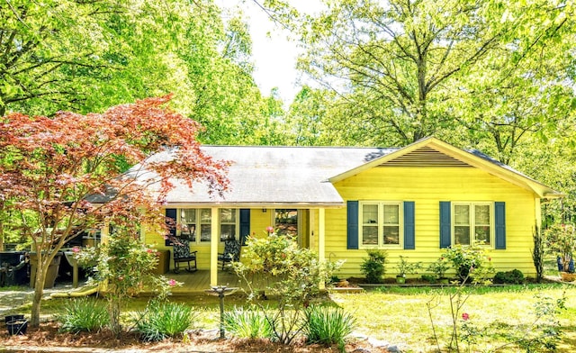 2929 Matoka Trl, Matthews, NC 28104 - view of front facade with a deck and a front lawn