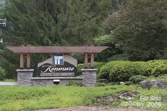 138 Founders Dr, Flat Rock, NC 28731
