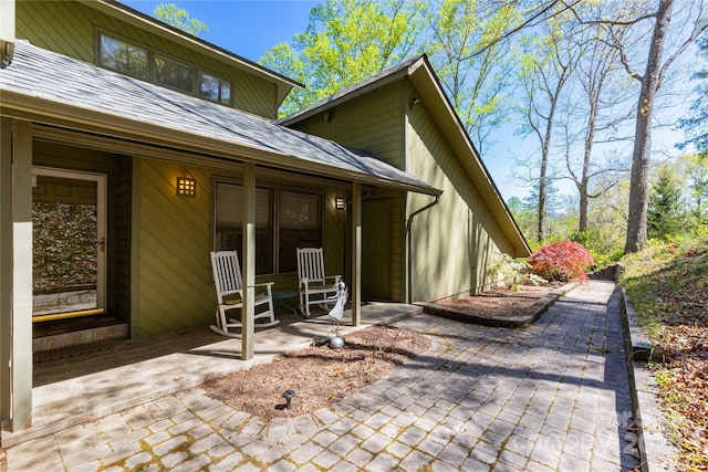 22 Robinhood Rd, Asheville, NC 28804 - exterior space featuring a patio