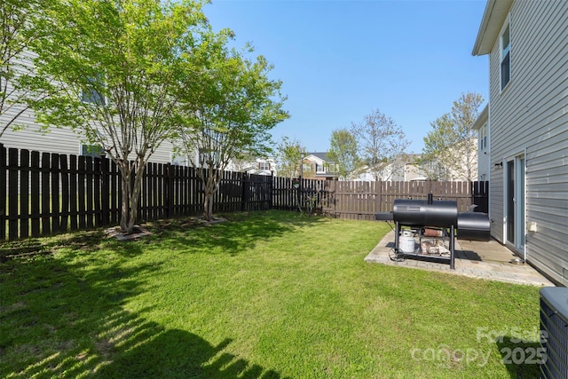8917 Chalkstone Rd, Charlotte, NC 28216 - view of yard featuring a fenced backyard