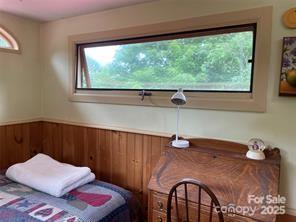 9405 NC-261 Hwy, Bakersville, NC 28705 - photo 32