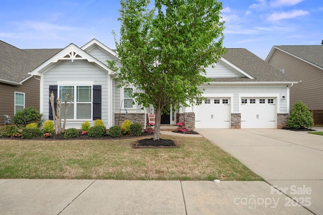 13115 Union Square Dr, Huntersville, NC 28078 - craftsman inspired home featuring driveway, an attached garage, stone siding, roof with shingles, and a front lawn