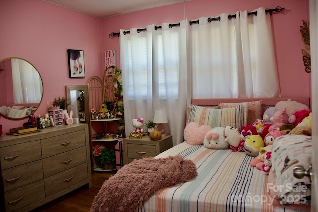 920 Squirrel Hill Rd, Charlotte, NC 28213 - bedroom with dark wood-style floors