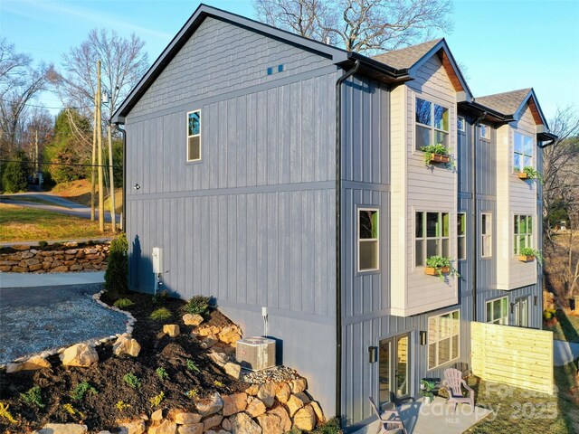 282 County Rd, Waynesville, NC 28785 - view of property exterior