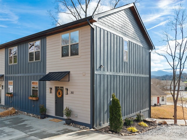 282 County Rd, Waynesville, NC 28785 - multi unit property with board and batten siding and a mountain view