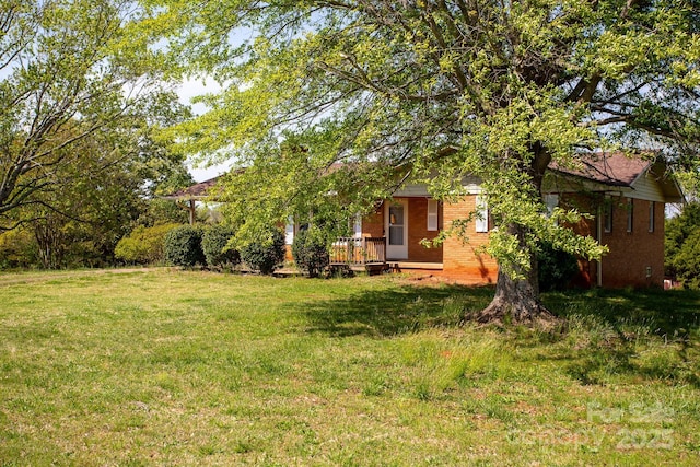 view of yard with a porch