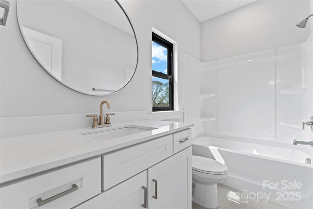 714 Falling Oak Aly Unit 18, Huntersville, NC 28078 - full bath with toilet, vanity, and bathing tub / shower combination