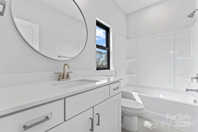 714 Falling Oak Aly Unit 18, Huntersville, NC 28078 - full bathroom featuring shower / bathtub combination, toilet, and vanity
