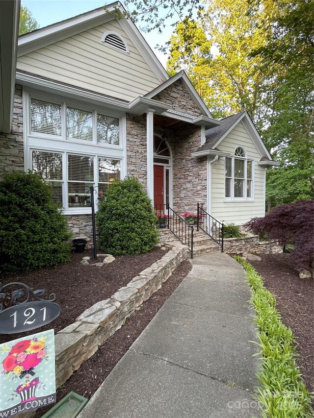 121 General Pemberton St, Stanley, NC 28164 - view of front of house with stone siding