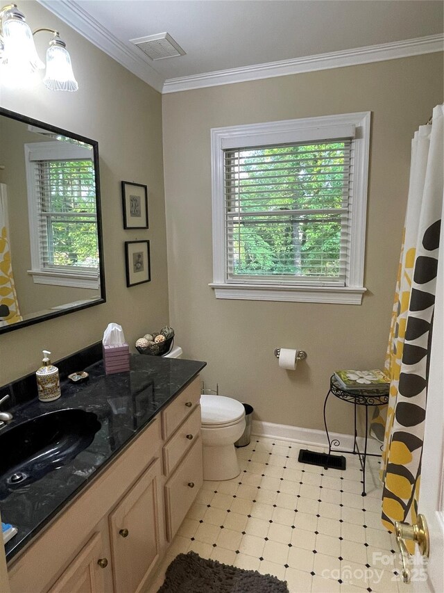 121 General Pemberton St, Stanley, NC 28164 - full bathroom with crown molding, visible vents, baseboards, and a healthy amount of sunlight