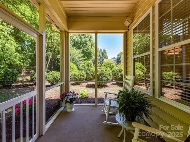 view of sunroom / solarium