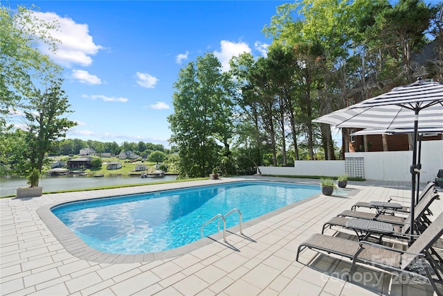 4039 5th St NW, Hickory, NC 28601 - outdoor pool with a patio and a water view