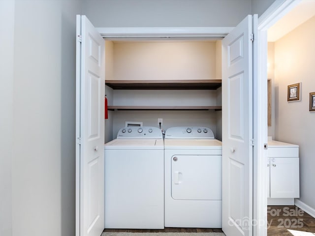 7731 Ivy Hollow Dr, Charlotte, NC 28227 - laundry area featuring washing machine and clothes dryer and laundry area