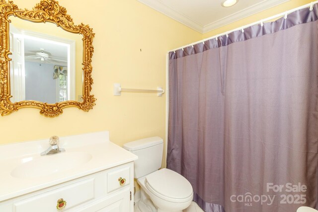 1233 Weymouth Ln, Charlotte, NC 28270 - full bathroom with crown molding, a shower with curtain, toilet, and vanity