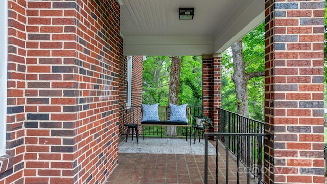 625 4th Street Dr NW, Hickory, NC 28601 - view of patio / terrace