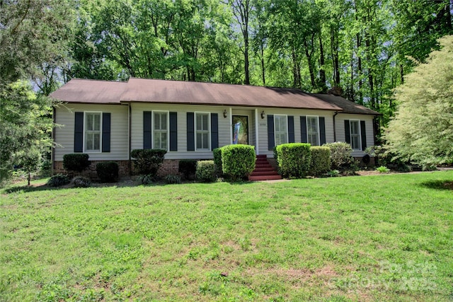 10708 Danesway Ln, Cornelius, NC 28031 - ranch-style home with a front lawn
