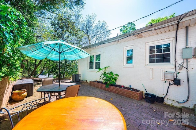 310 1st St NE, Hickory, NC 28601 - view of patio / terrace featuring cooling unit