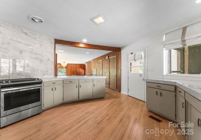 916 E Park Dr, Lincolnton, NC 28092 - kitchen featuring electric range, light wood-style flooring, light countertops, and recessed lighting