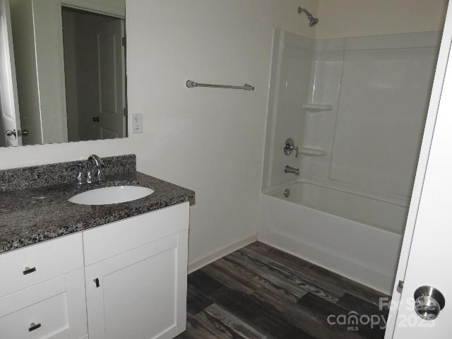 719 N Kelly St, Statesville, NC 28677 - photo 7