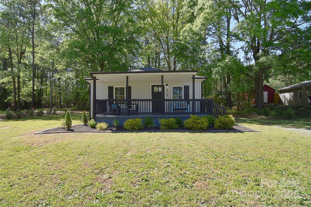 315 N Kimmons St, Landis, NC 28088 - photo 1