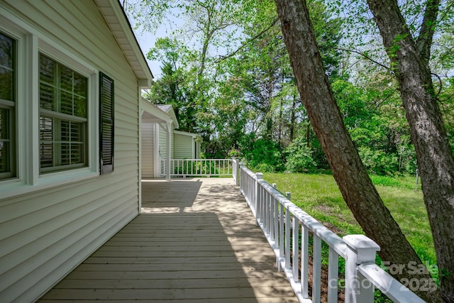 402 Hudson St, Winnsboro, SC 29180 - view of wooden deck