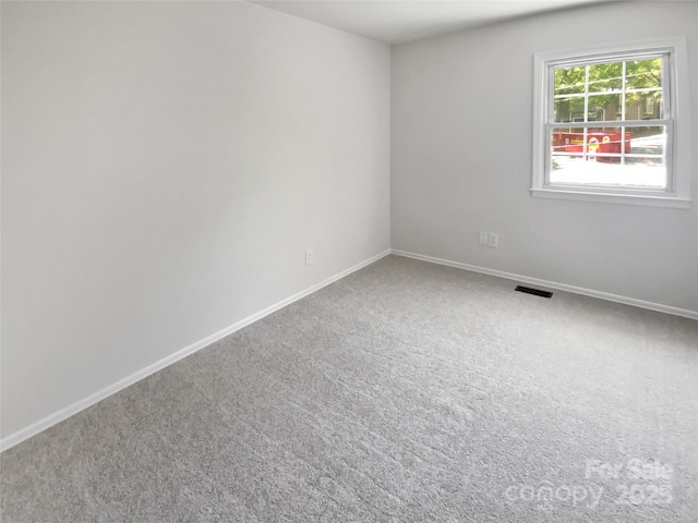 8026 Regent Park Ln, Charlotte, NC 28210 - unfurnished room featuring carpet floors and baseboards