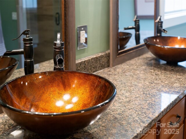 room details with vanity