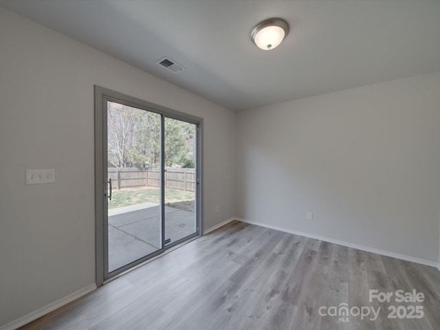 4018 Larkhaven Village Dr, Charlotte, NC 28215 - photo 14