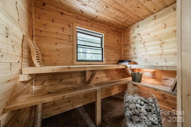 view of sauna / steam room