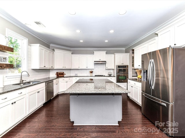 3057 Drummond Ave, Indian Land, SC 29707 - kitchen featuring crown molding, a sink, appliances with stainless steel finishes, and recessed lighting
