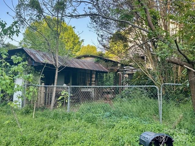 6000 S Main St, Salisbury, NC 28147 - view of side of home featuring a metal roof