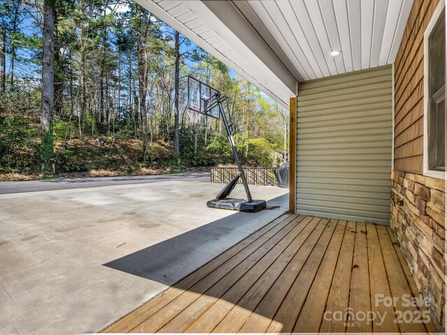 1938 Upper Ridgewood Blvd, Hendersonville, NC 28791 - wooden deck featuring a patio